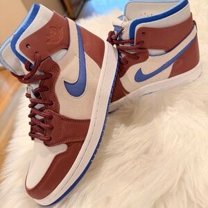 Nike Jordan 1 High Zoom Air CMFT
Team Red (Women's)